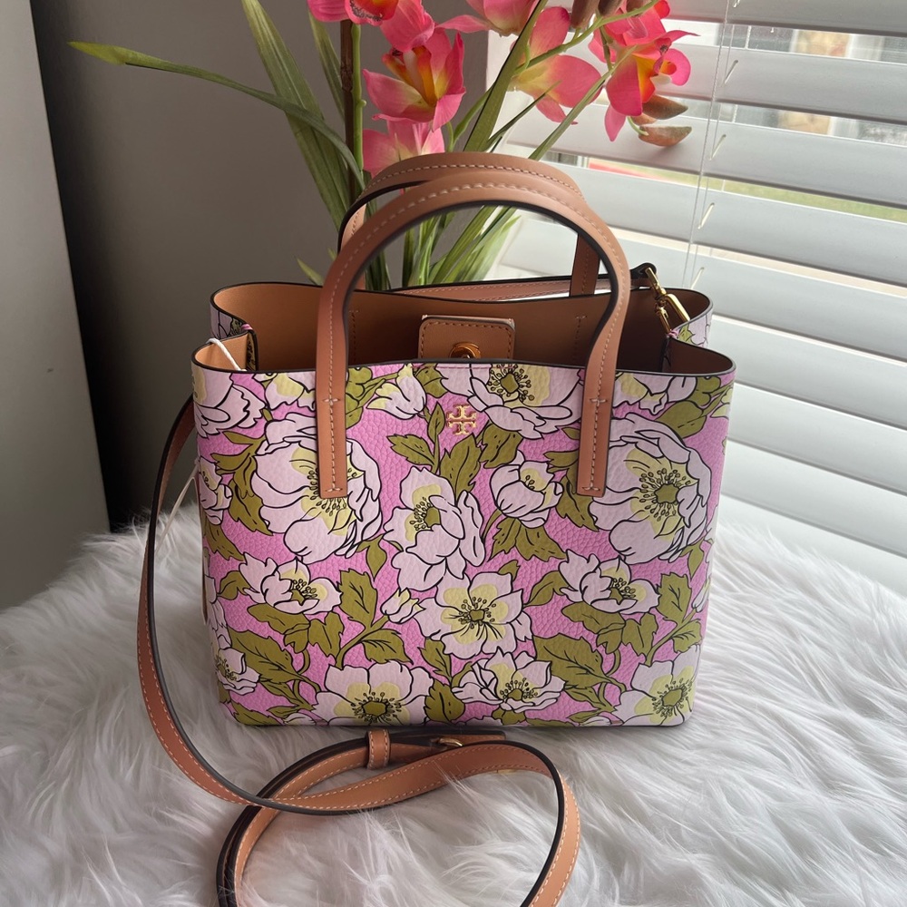 Tory Burch bag only wallet sold